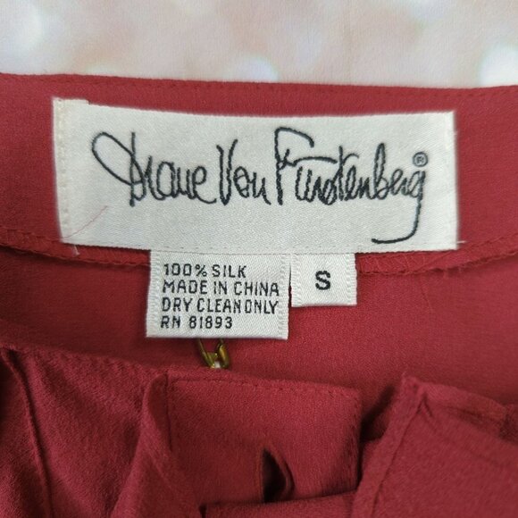 Diane Von Furstenberg Red Silk Ruffle Trim Blouse, Women's Small - Picture 9 of 9